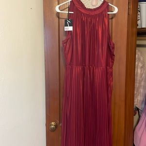 Simply Vera wang dress with pleats